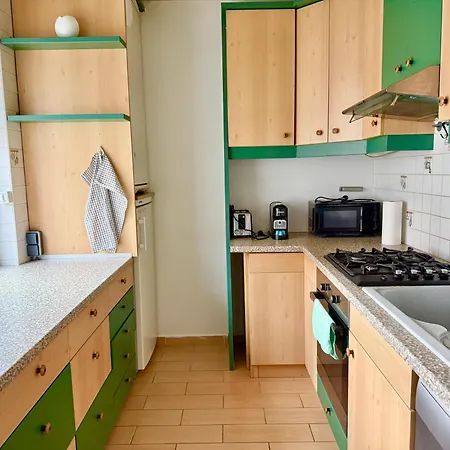 Cosy Apartment Near Airport & Train Schwechat Exterior photo