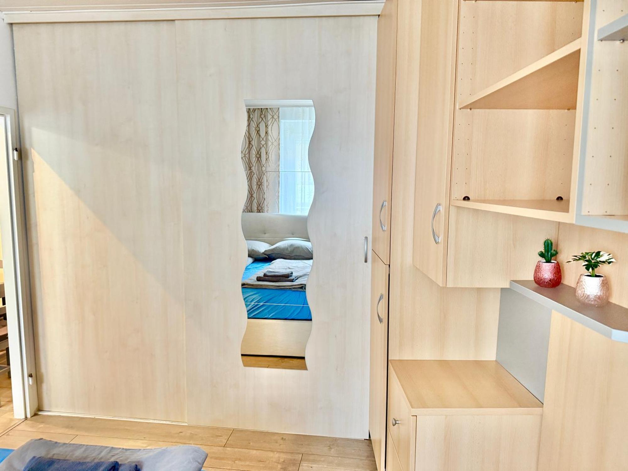 Cosy Near Airport & Train Apartment Schwechat